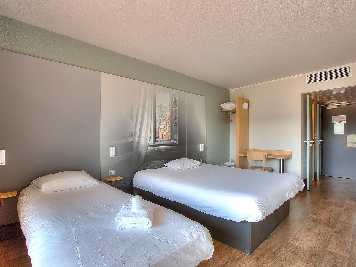 B&B Hotel Villeneuve Loubet Village Exterior photo